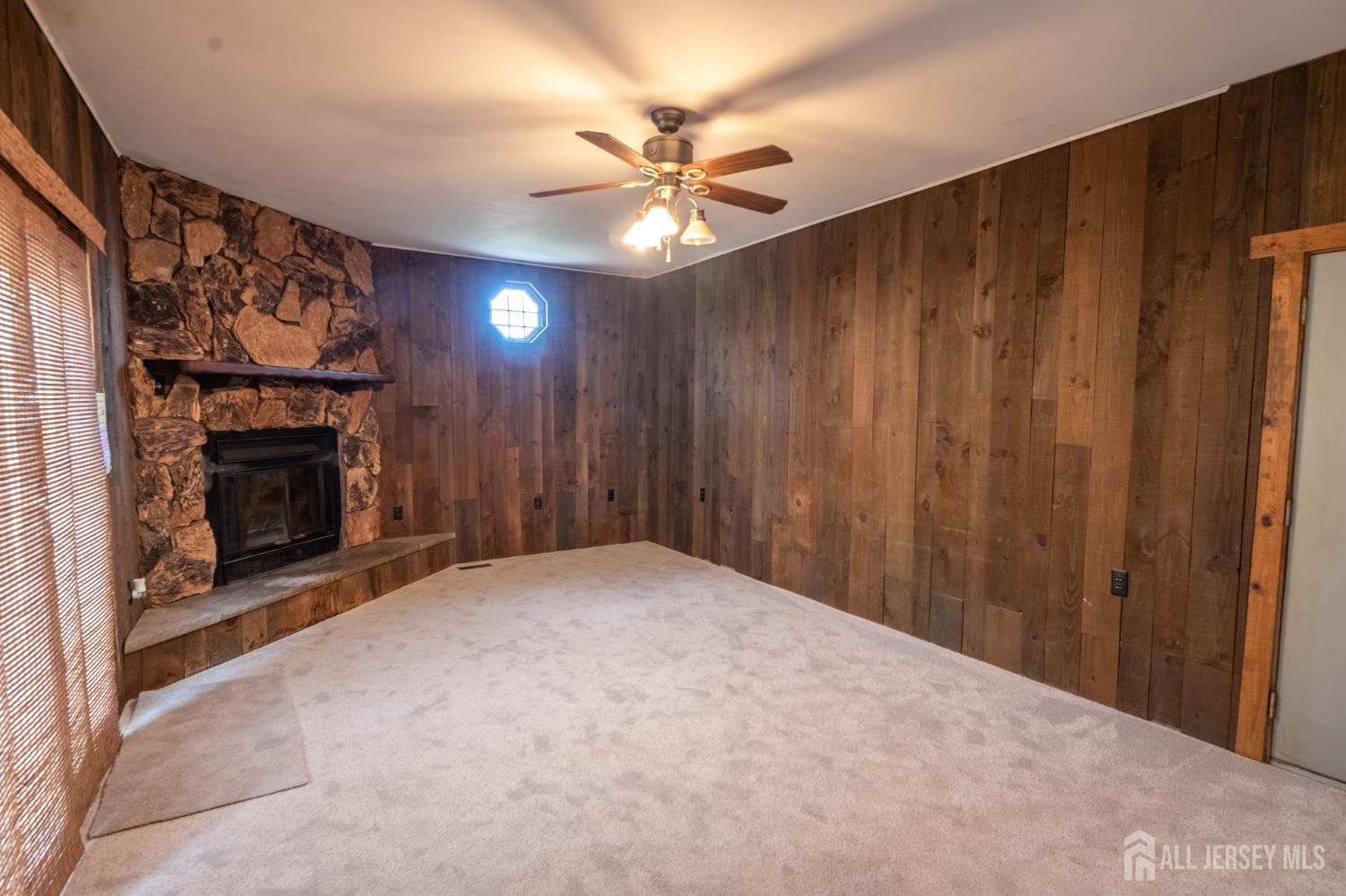 East Brunswick, New Jersey, 08816, United States, 3 Bedrooms Bedrooms, ,2 BathroomsBathrooms,Residential,For Sale,2002265