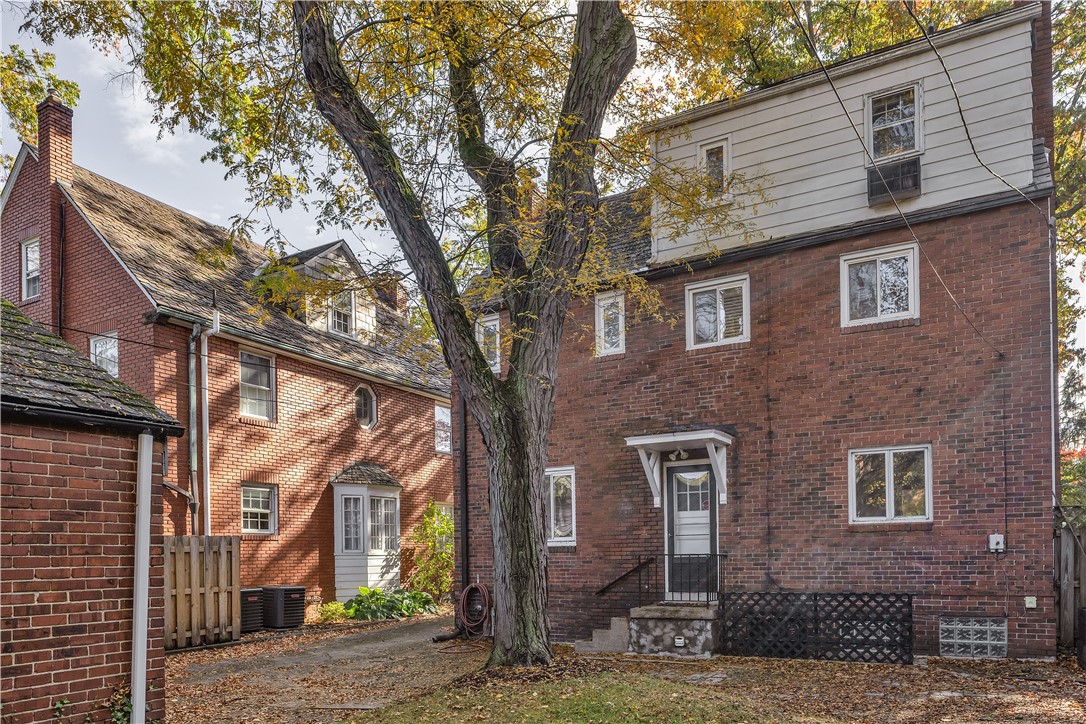 Point Breeze, Pennsylvania, 15208, United States, 4 Bedrooms Bedrooms, ,4 BathroomsBathrooms,Residential,For Sale,1990871