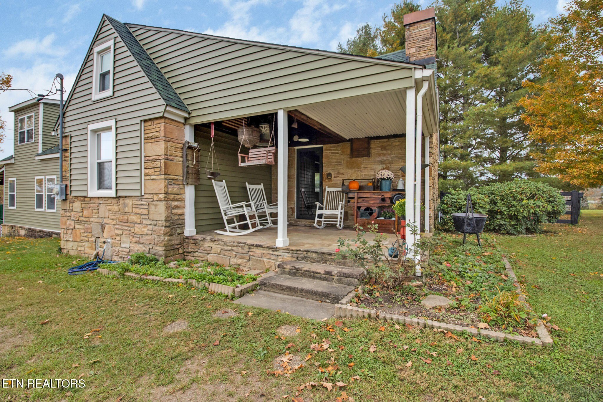 Crossville, Tennessee, 38555, United States, 4 Bedrooms Bedrooms, ,3 BathroomsBathrooms,Residential,For Sale,1996512