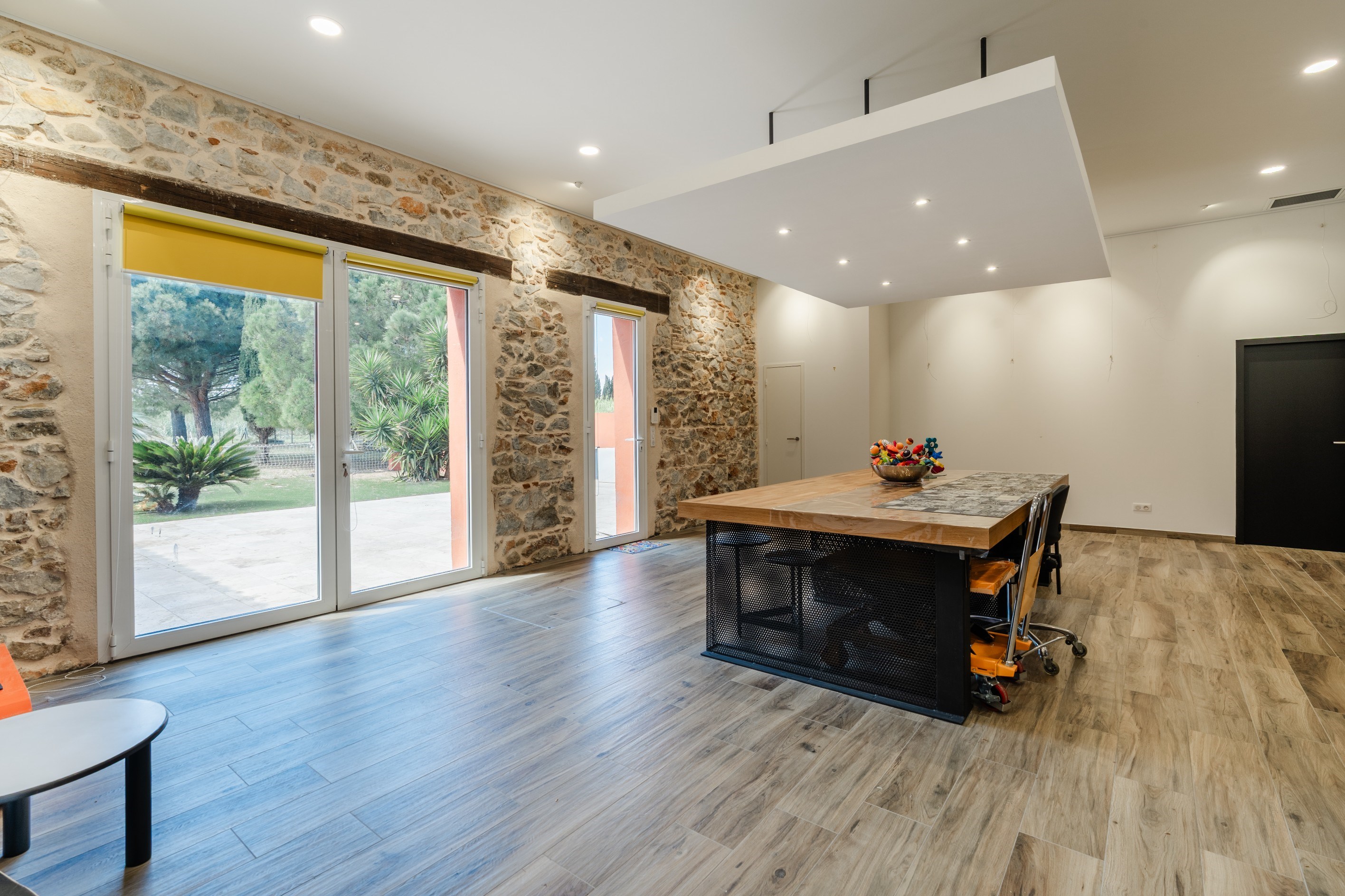  680m² of REFINEMENT & EXCEPTIONAL VOLUMES, just 6 minutes from the beach - 物件實景
