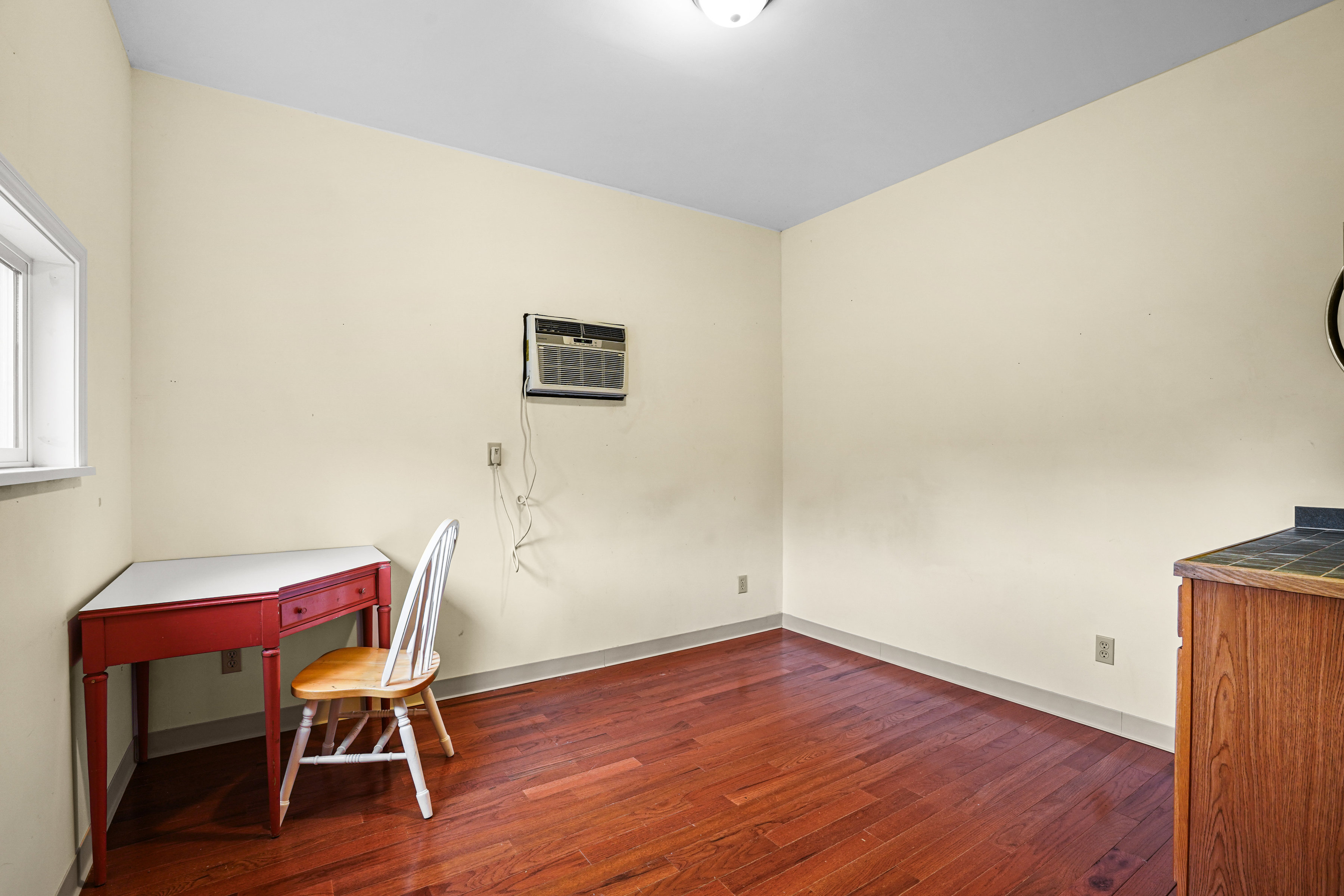  Lives Like Two Homes - 物件實景