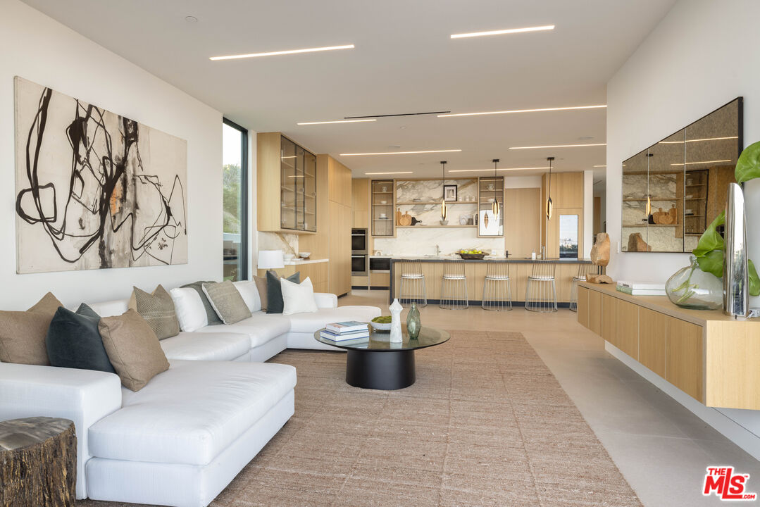 Malibu, California, 90265, United States, 5 Bedrooms Bedrooms, ,10 BathroomsBathrooms,Residential,For Sale,1707540
