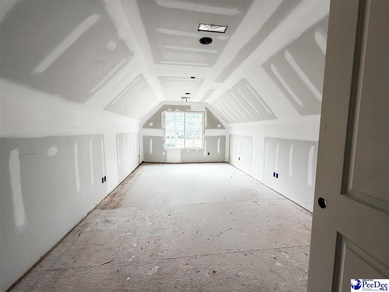 Florence, South Carolina, 29501, United States, 4 Bedrooms Bedrooms, ,3 BathroomsBathrooms,Residential,For Sale,1933092