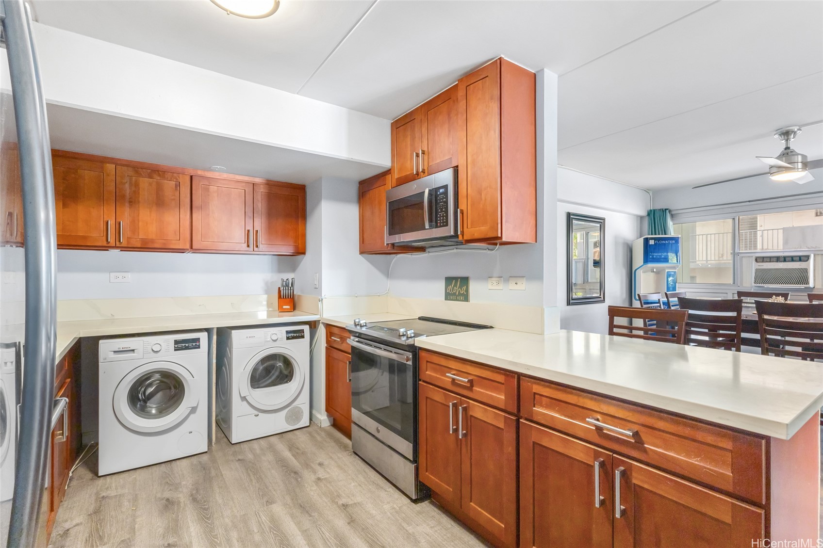Honolulu, Hawaii, 96815, United States, 2 Bedrooms Bedrooms, ,2 BathroomsBathrooms,Residential,For Sale,1926307