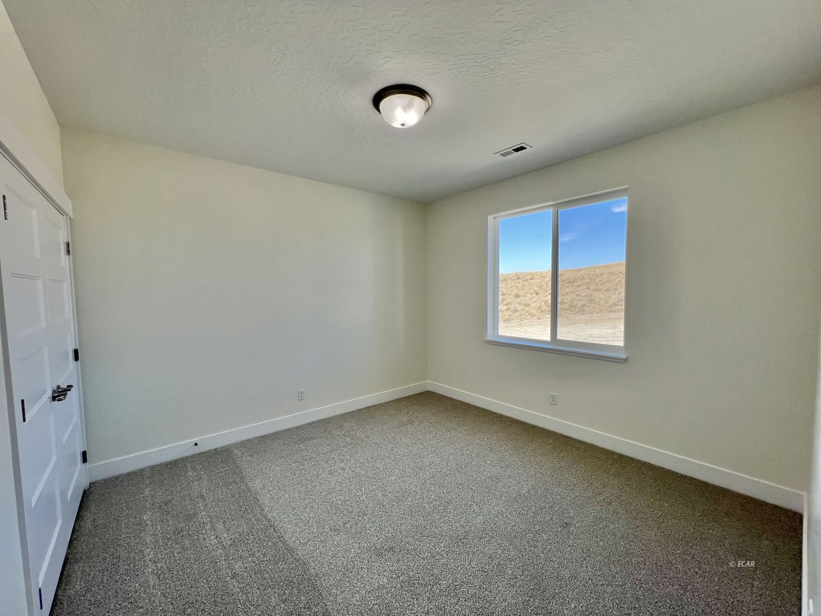 Elko, Nevada, 89801, United States, 4 Bedrooms Bedrooms, ,3 BathroomsBathrooms,Residential,For Sale,1699971