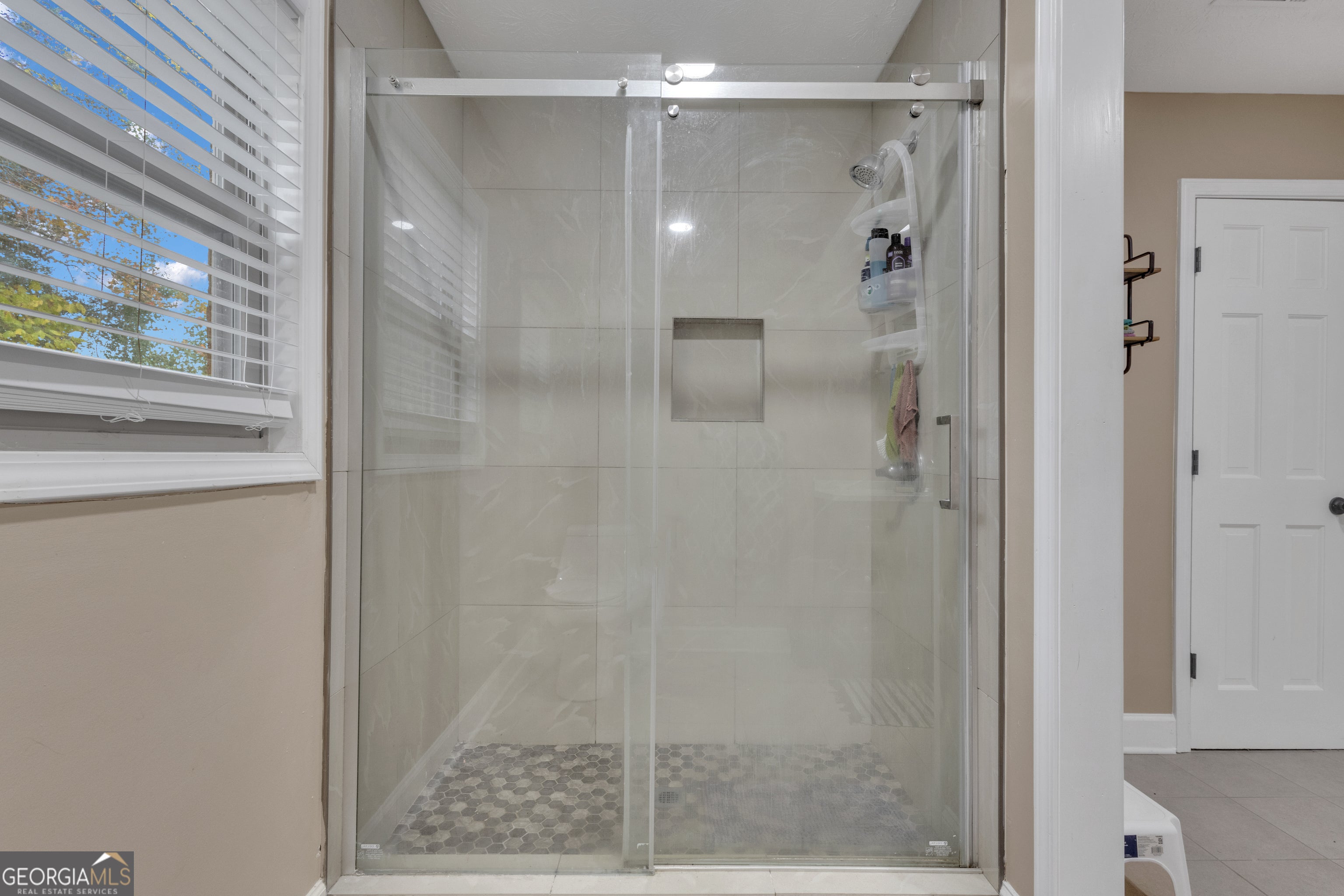 Fayetteville, Georgia, 30215, United States, 4 Bedrooms Bedrooms, ,4 BathroomsBathrooms,Residential,For Sale,1988686