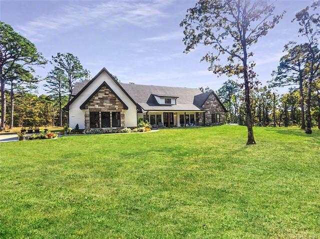 Tahlequah, Oklahoma, 74464, United States, 4 Bedrooms Bedrooms, ,4 BathroomsBathrooms,Residential,For Sale,2040103
