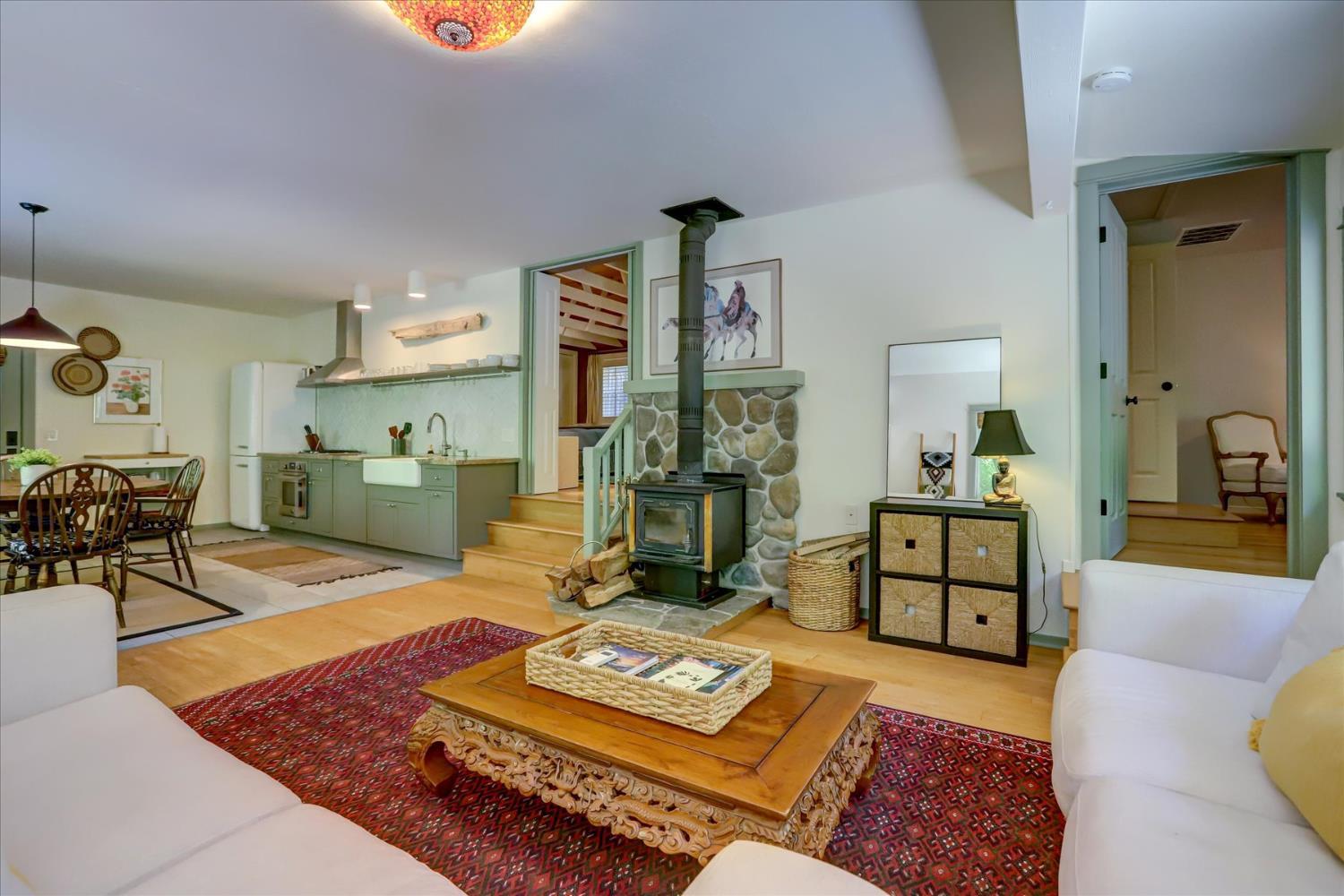 Nevada City, California, 95959, United States, 2 Bedrooms Bedrooms, ,2 BathroomsBathrooms,Residential,For Sale,1984222