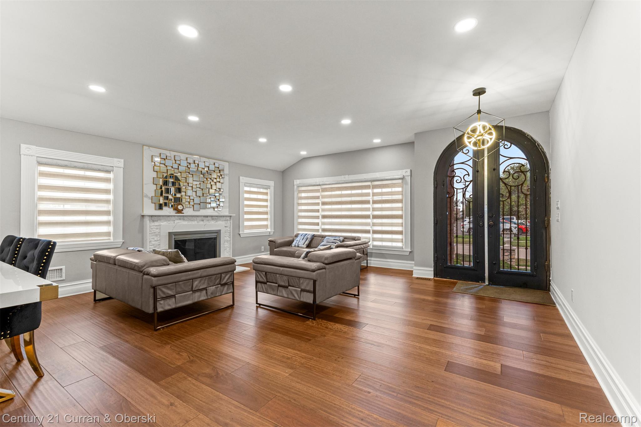 Dearborn Heights, Michigan, 48127, United States, 3 Bedrooms Bedrooms, ,3 BathroomsBathrooms,Residential,For Sale,1979966