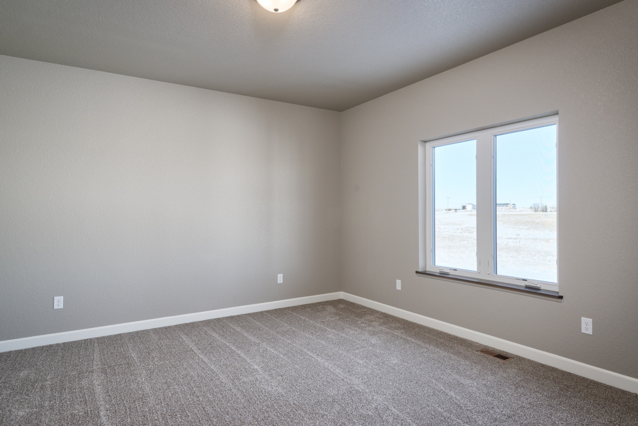 Cheyenne, Wyoming, 82009, United States, 3 Bedrooms Bedrooms, ,2 BathroomsBathrooms,Residential,For Sale,1982343