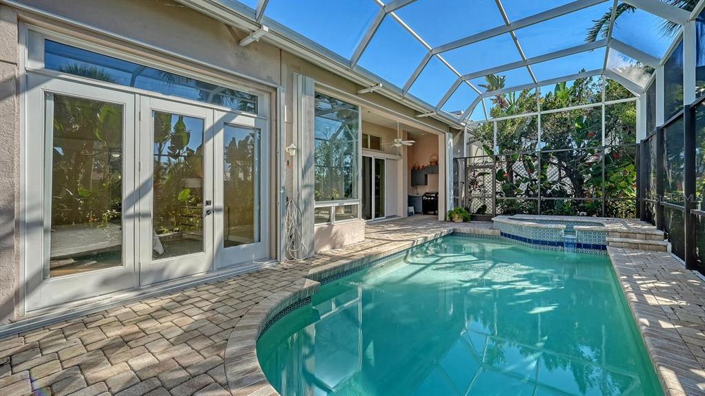 Sarasota, Florida, 34238, United States, 2 Bedrooms Bedrooms, ,2 BathroomsBathrooms,Residential,For Sale,1989499