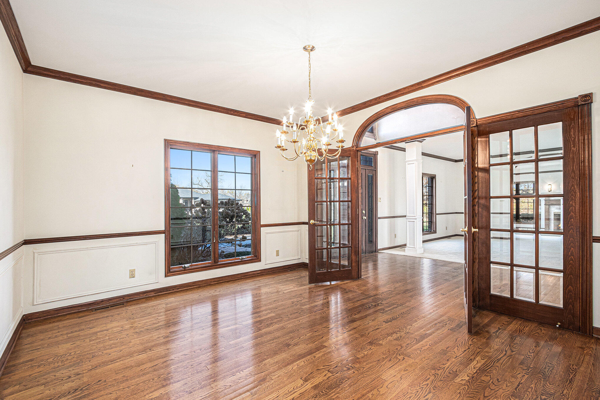 Dyer, Indiana, 46311, United States, 5 Bedrooms Bedrooms, ,5 BathroomsBathrooms,Residential,For Sale,2001175