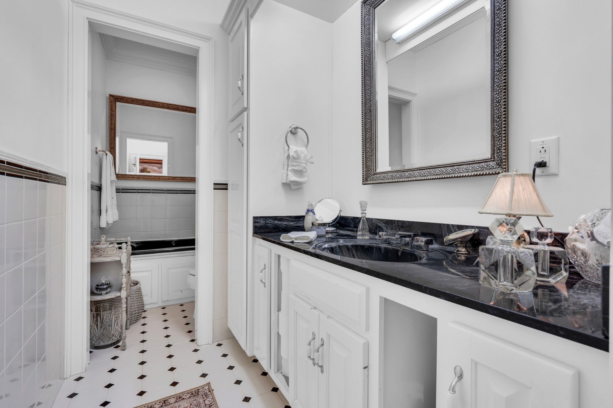 Dover, Tennessee, 37058, United States, 6 Bedrooms Bedrooms, ,4 BathroomsBathrooms,Residential,For Sale,1981726