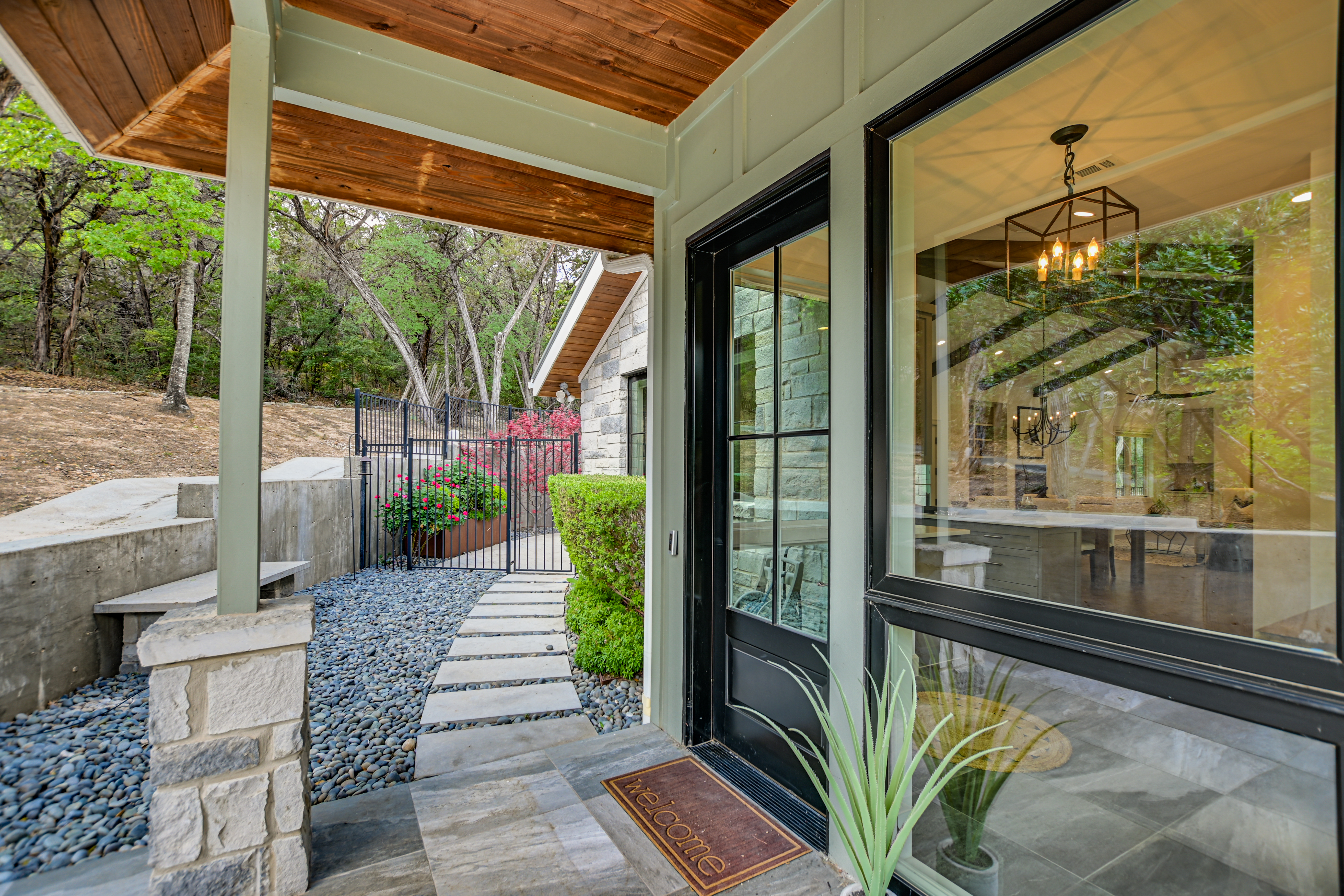  a rare lake austin estate where  luxury meets quiet nature - 物件實景