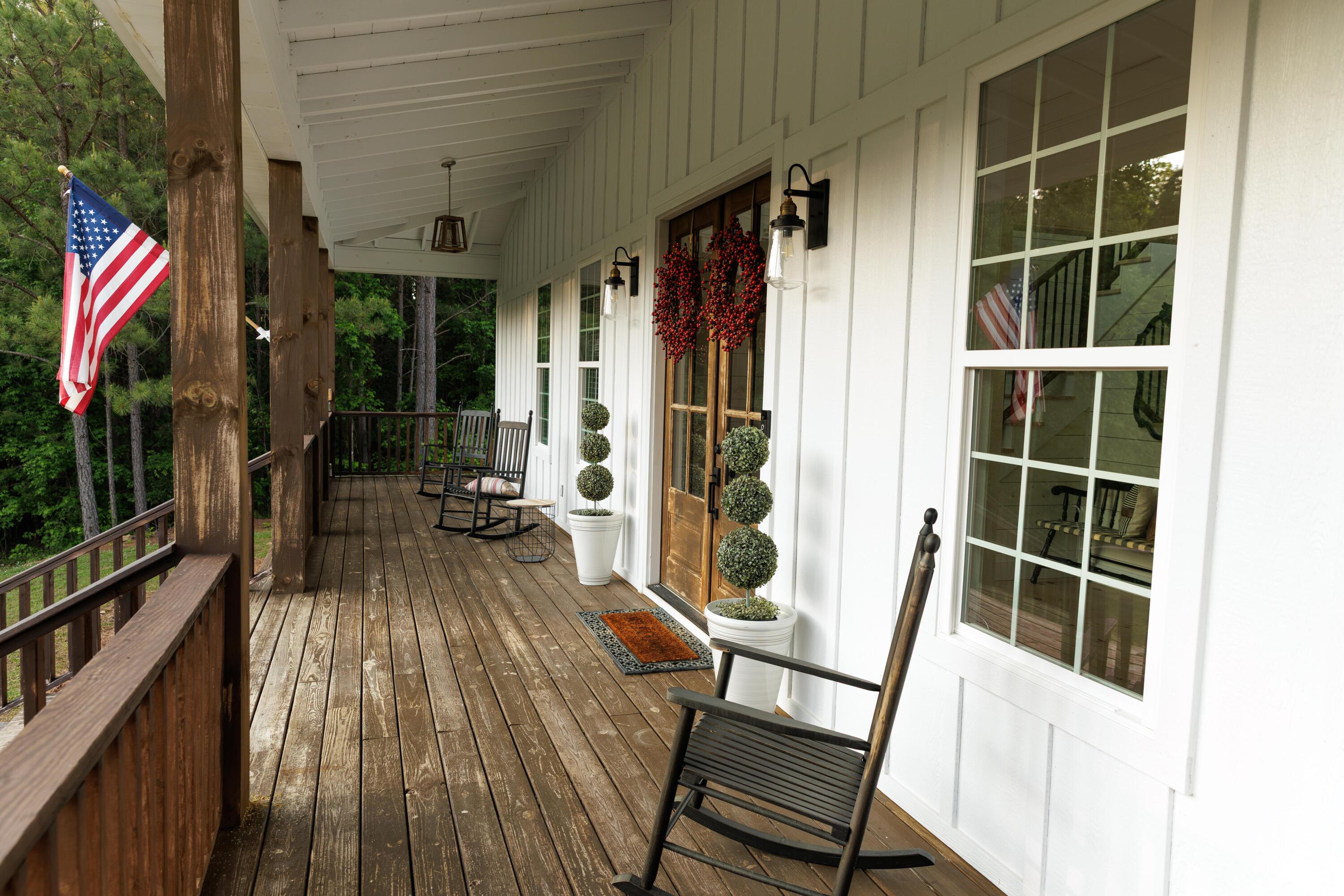 Chatsworth, Georgia, 30705, United States, 3 Bedrooms Bedrooms, ,4 BathroomsBathrooms,Residential,For Sale,1846630