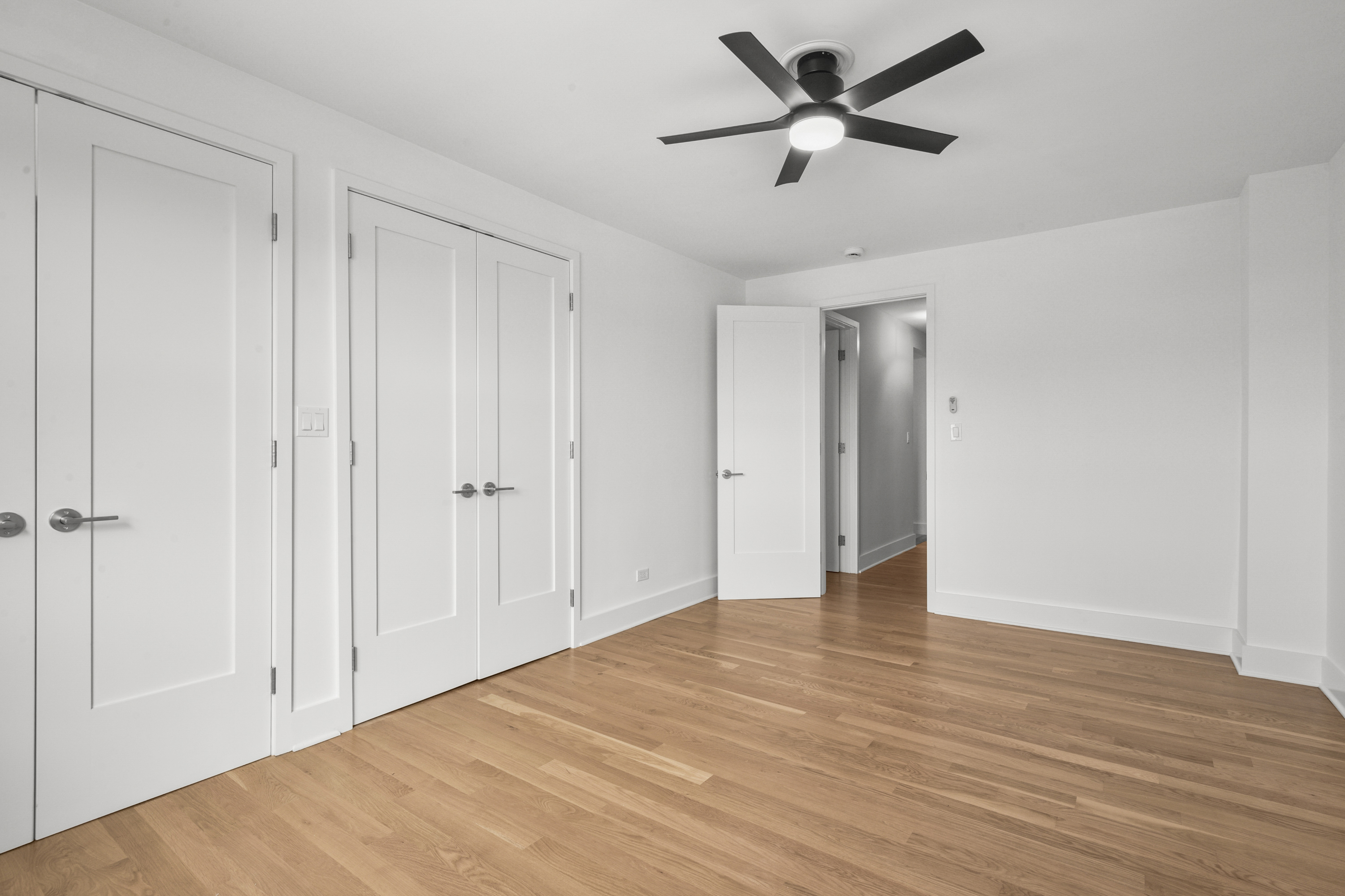  Fully Renovated Larchmont Condo - 物件實景