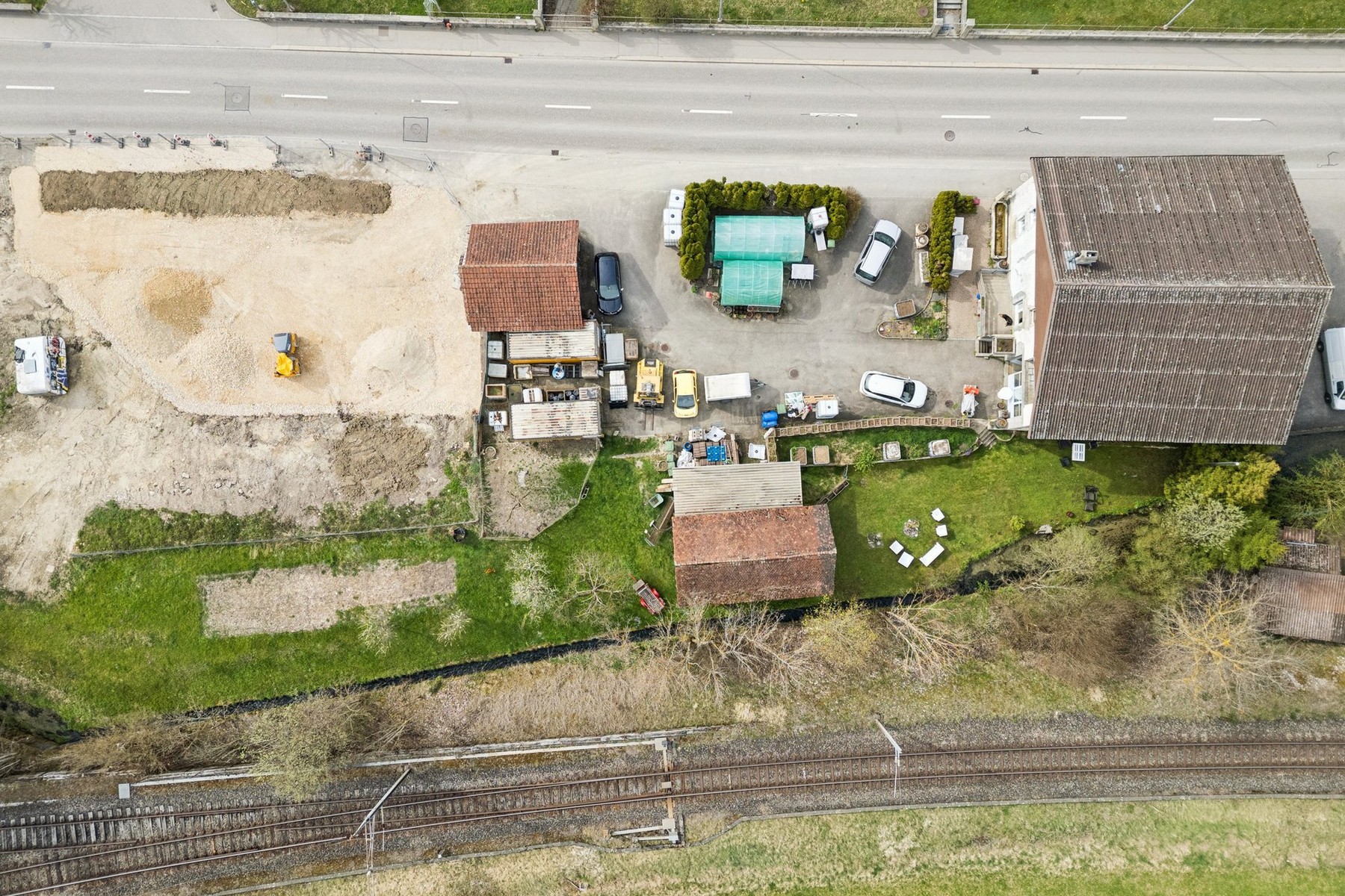  Unlimited Potential Along the Strategic Axis: A Property with Character and Endl - 物件實景