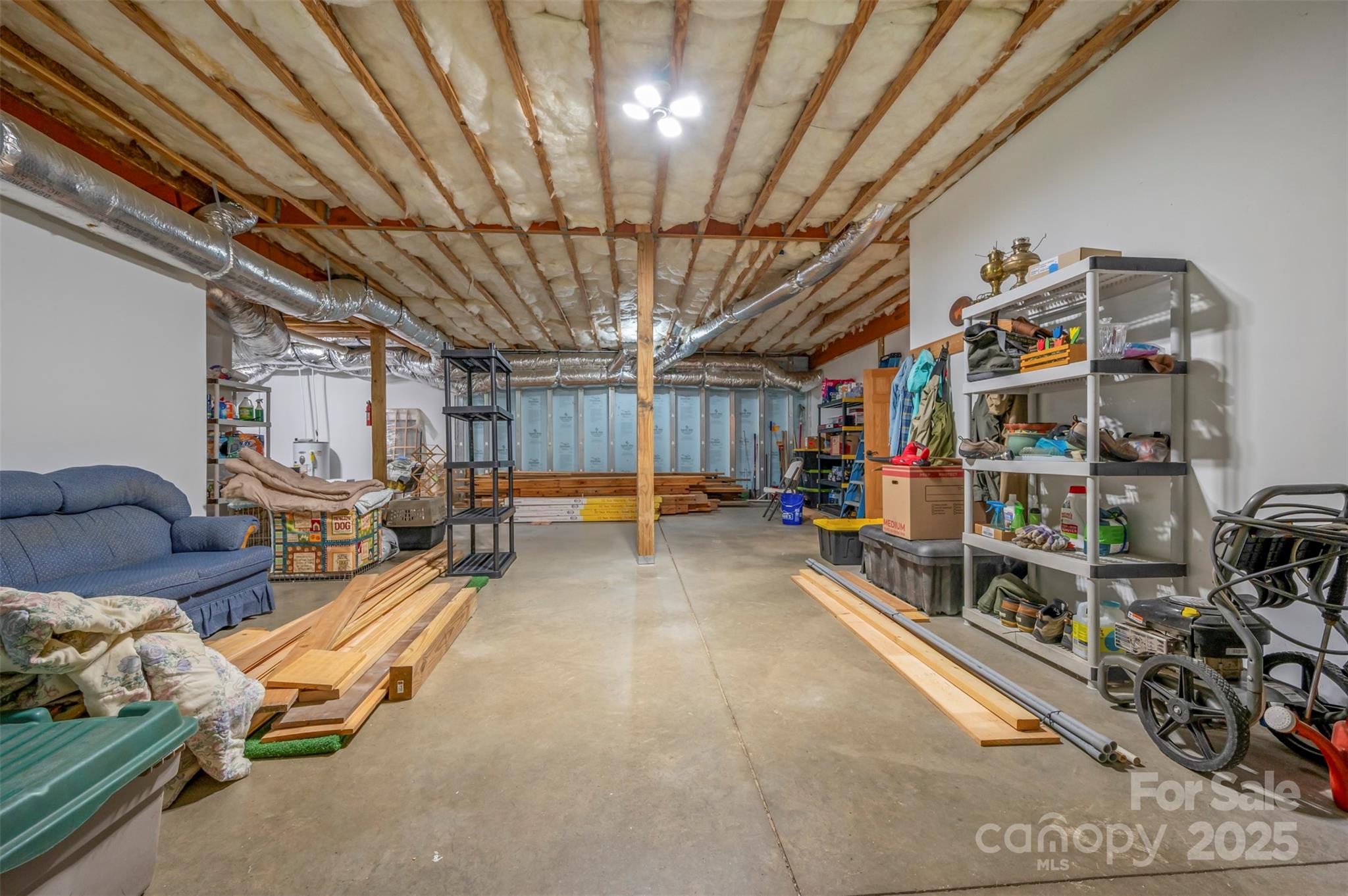 Saluda, North Carolina, 28773, United States, 3 Bedrooms Bedrooms, ,3 BathroomsBathrooms,Residential,For Sale,1978882