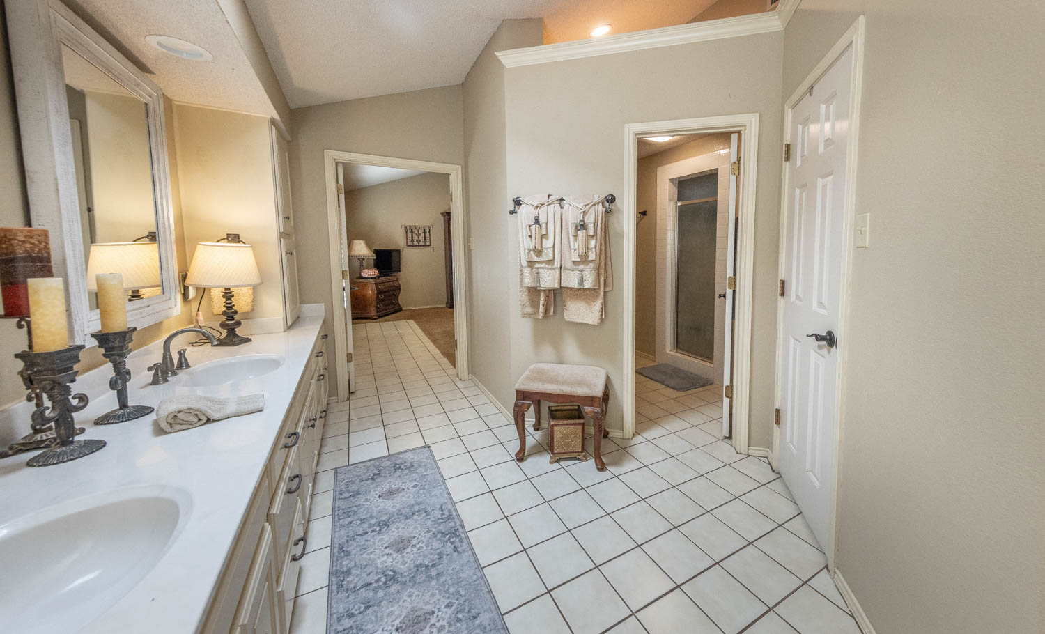 Levelland, Texas, 79336, United States, 4 Bedrooms Bedrooms, ,3 BathroomsBathrooms,Residential,For Sale,1901837