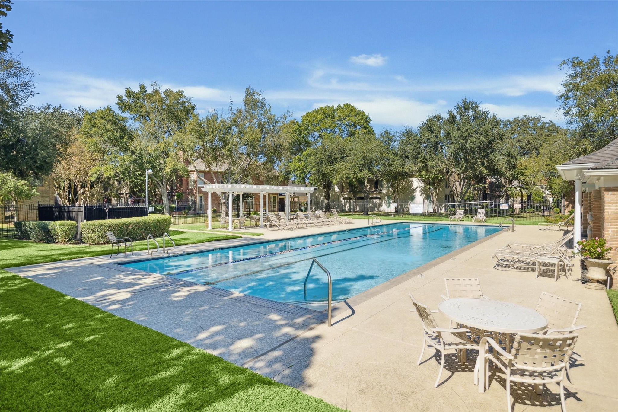  7523 Del Monte Drive - 物件實景