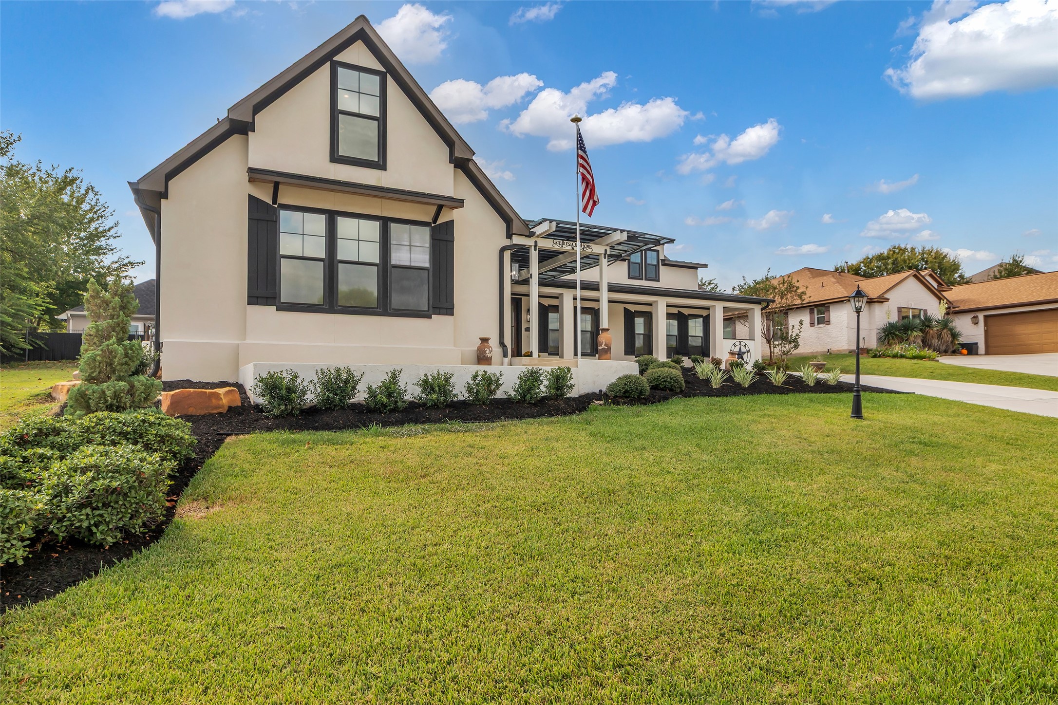 Montgomery, Texas, 77356, United States, 4 Bedrooms Bedrooms, ,4 BathroomsBathrooms,Residential,For Sale,1989198