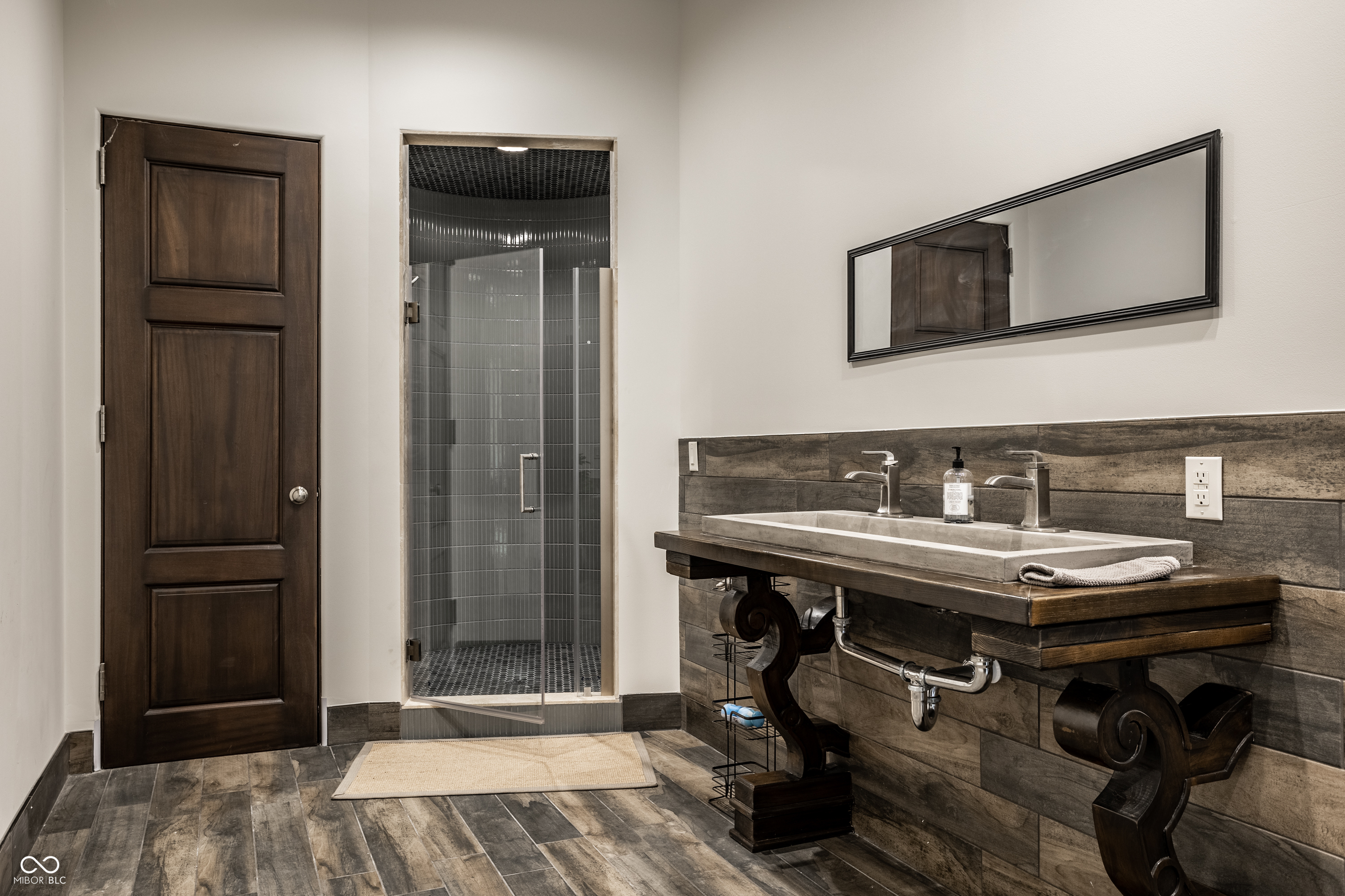 Zionsville, Indiana, 46077, United States, 5 Bedrooms Bedrooms, ,9 BathroomsBathrooms,Residential,For Sale,2012395