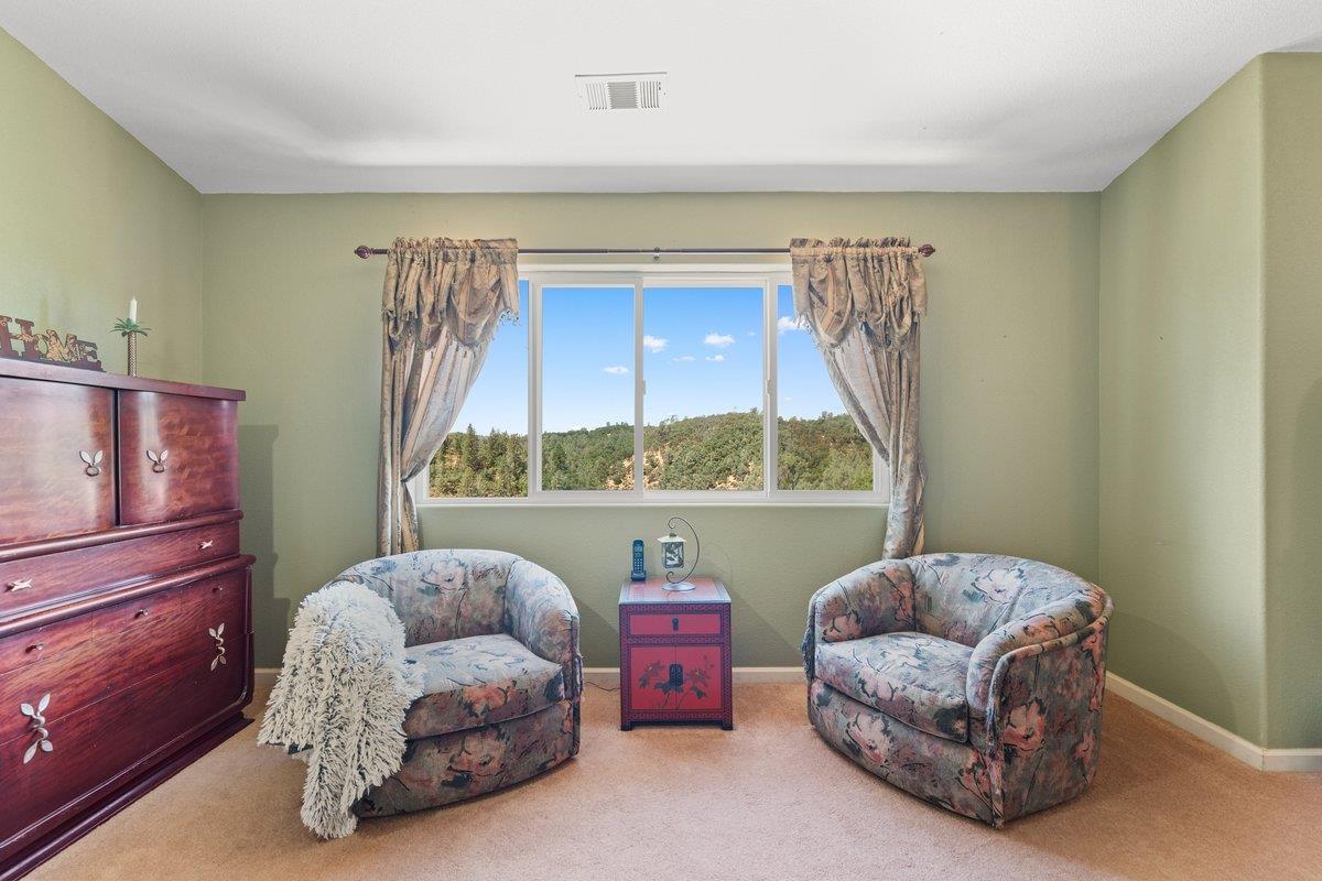 Grass Valley, California, 95949, United States, 4 Bedrooms Bedrooms, ,3 BathroomsBathrooms,Residential,For Sale,1924351