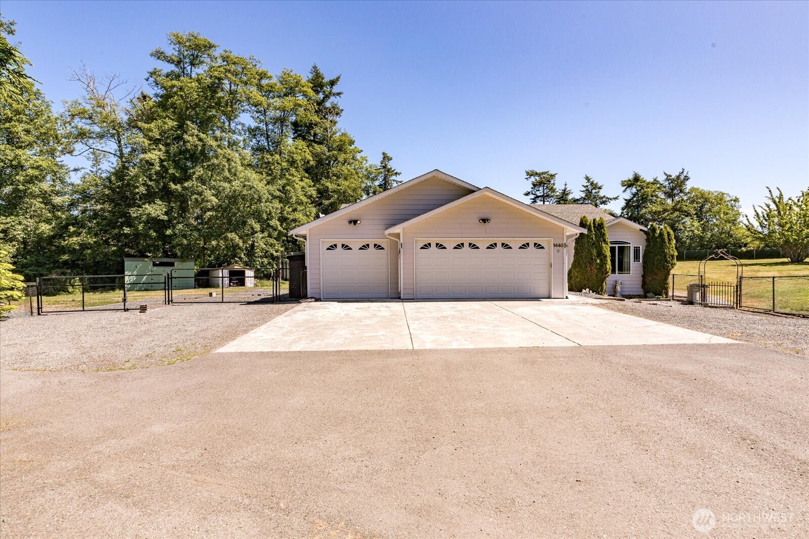 Oak Harbor, Washington, 98277, United States, 4 Bedrooms Bedrooms, ,3 BathroomsBathrooms,Residential,For Sale,1846920