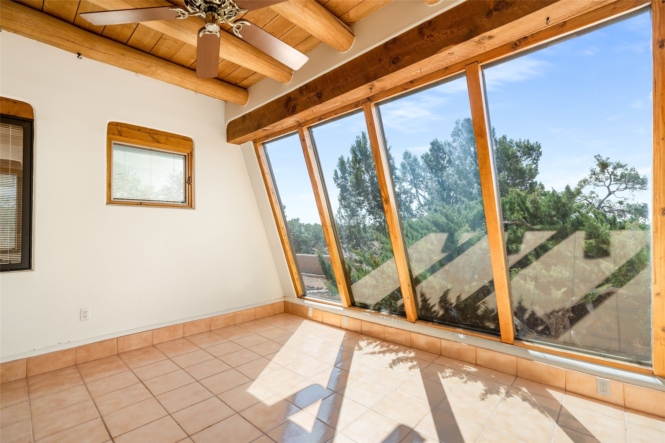  4 Montana Court - 物件實景