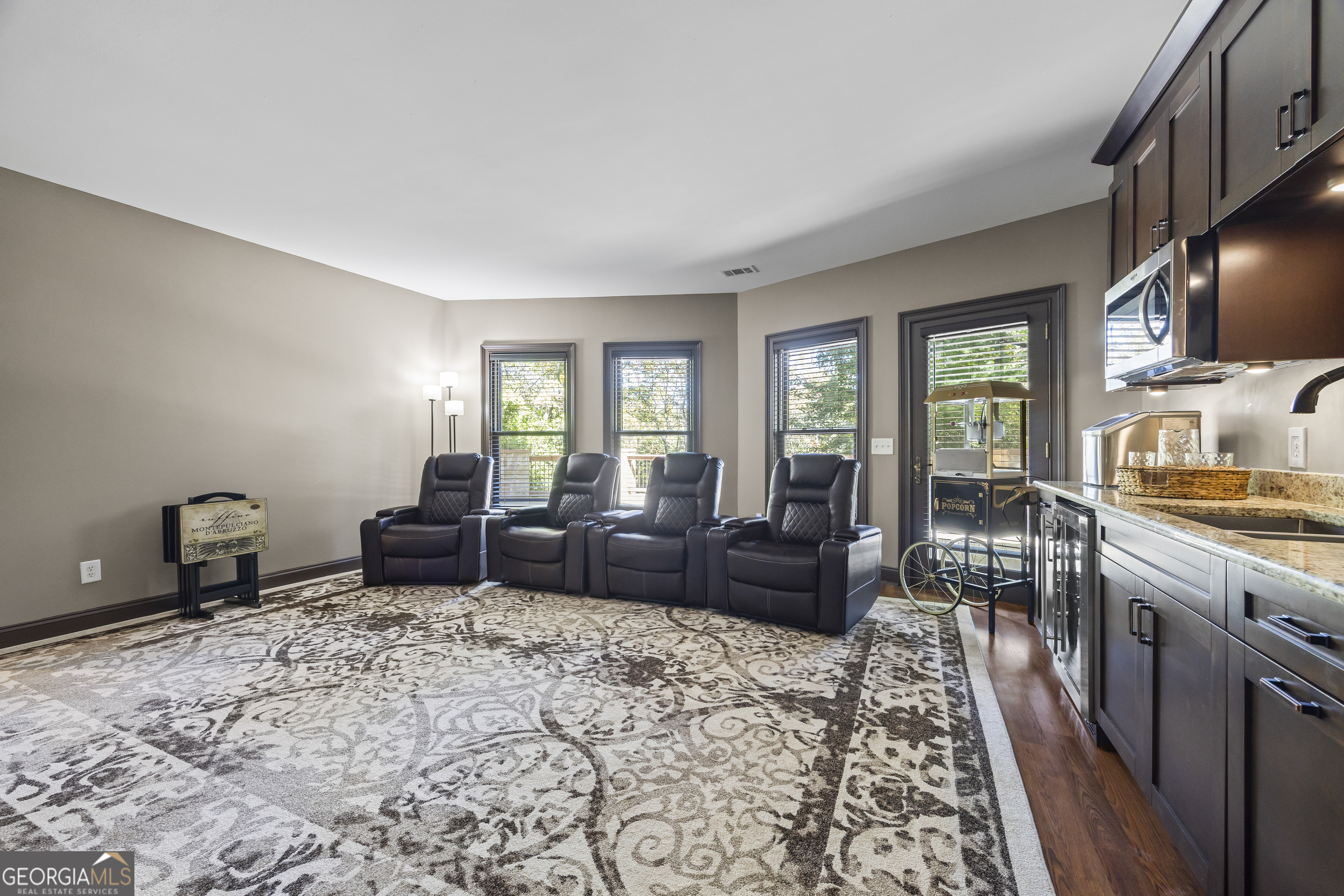 Helen, Georgia, 30545, United States, 3 Bedrooms Bedrooms, ,3 BathroomsBathrooms,Residential,For Sale,1983913