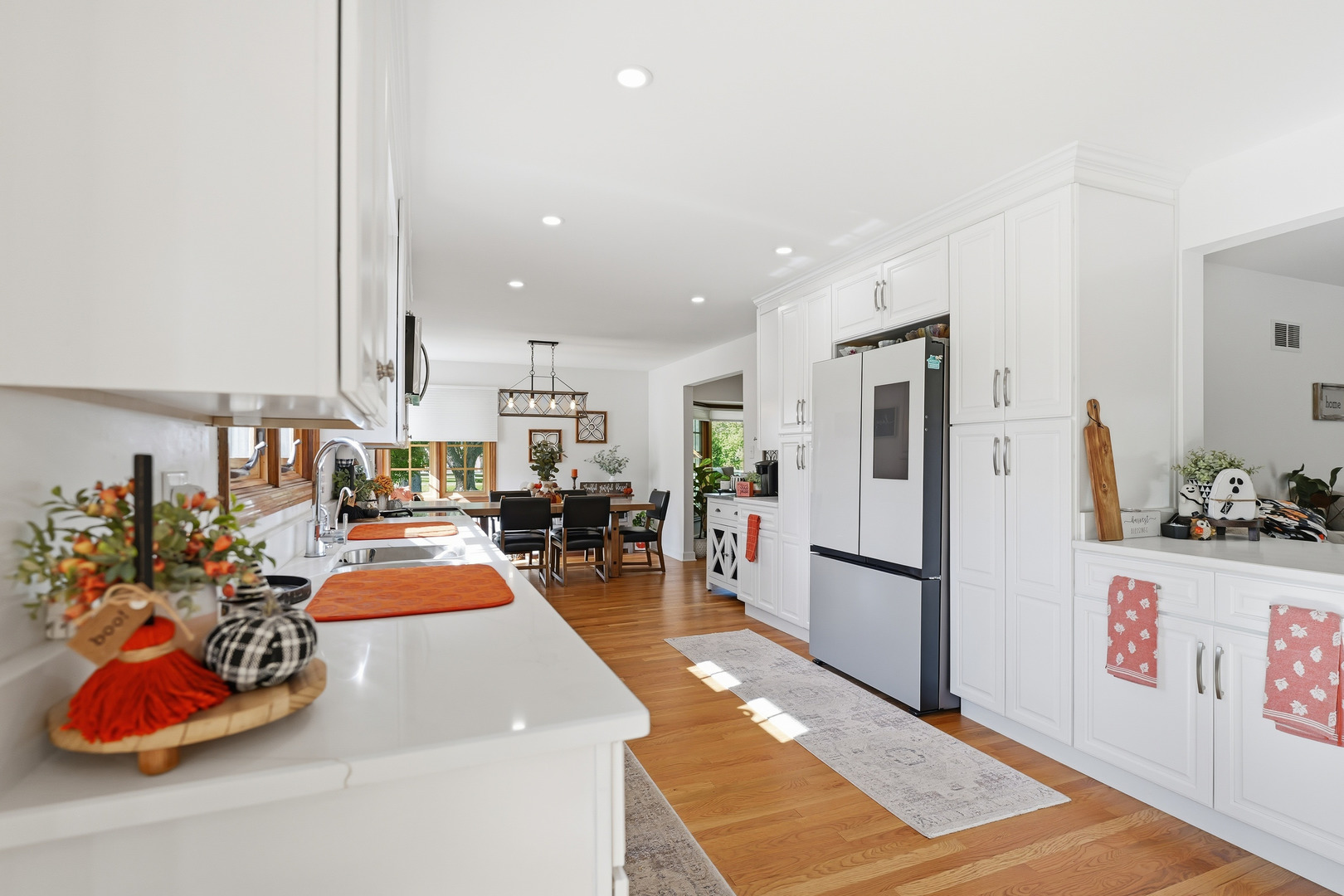 Crete, Illinois, 60417, United States, 4 Bedrooms Bedrooms, ,3 BathroomsBathrooms,Residential,For Sale,1989457