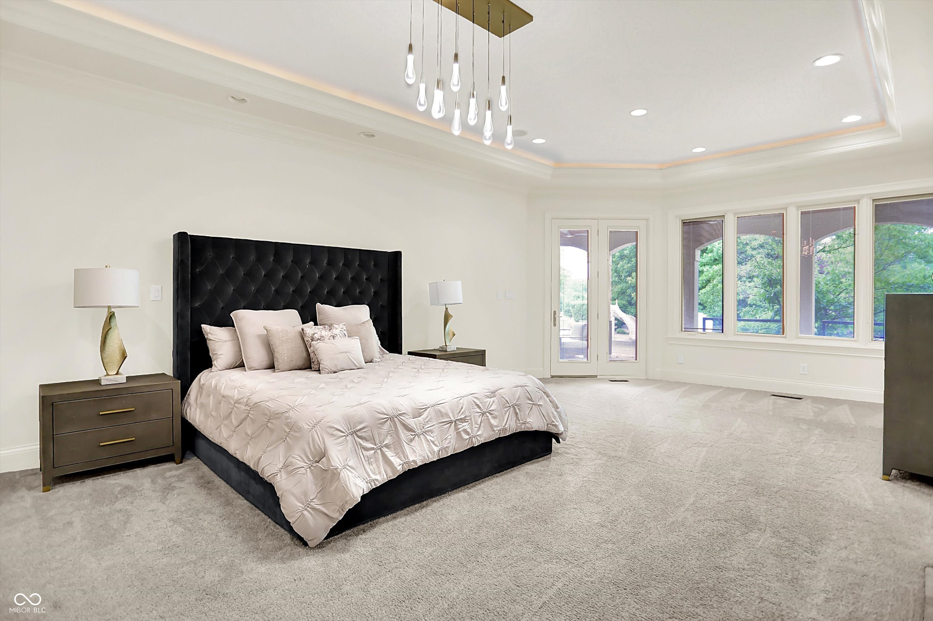 Noblesville, Indiana, 46062, United States, 6 Bedrooms Bedrooms, ,9 BathroomsBathrooms,Residential,For Sale,1979033