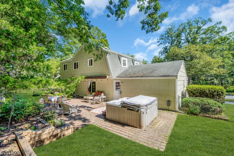 Bridgewater Twp., New Jersey, 08807, United States, 4 Bedrooms Bedrooms, ,3 BathroomsBathrooms,Residential,For Sale,1938544