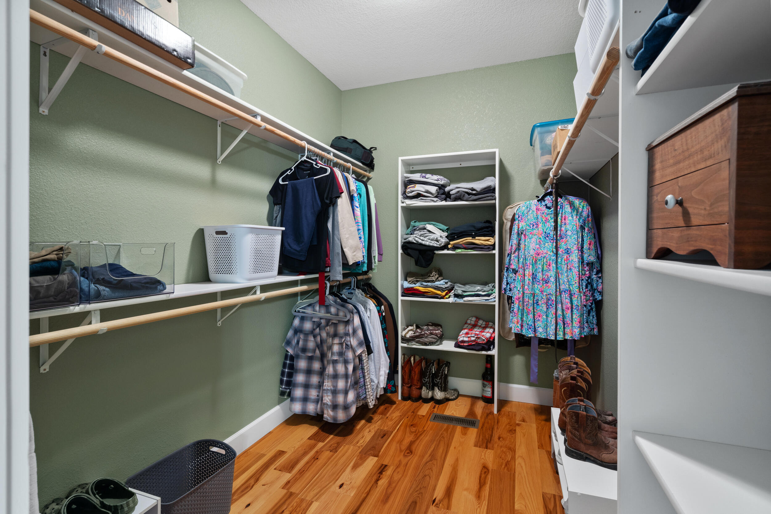 FAYETTE, Missouri, 65248, United States, 4 Bedrooms Bedrooms, ,3 BathroomsBathrooms,Residential,For Sale,1977383