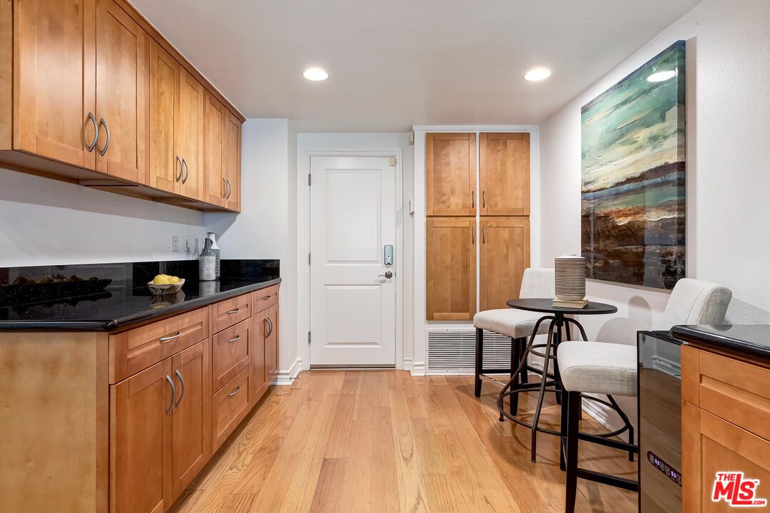 Pacific Palisades, California, 90272, United States, 3 Bedrooms Bedrooms, ,4 BathroomsBathrooms,Residential,For Sale,1993349