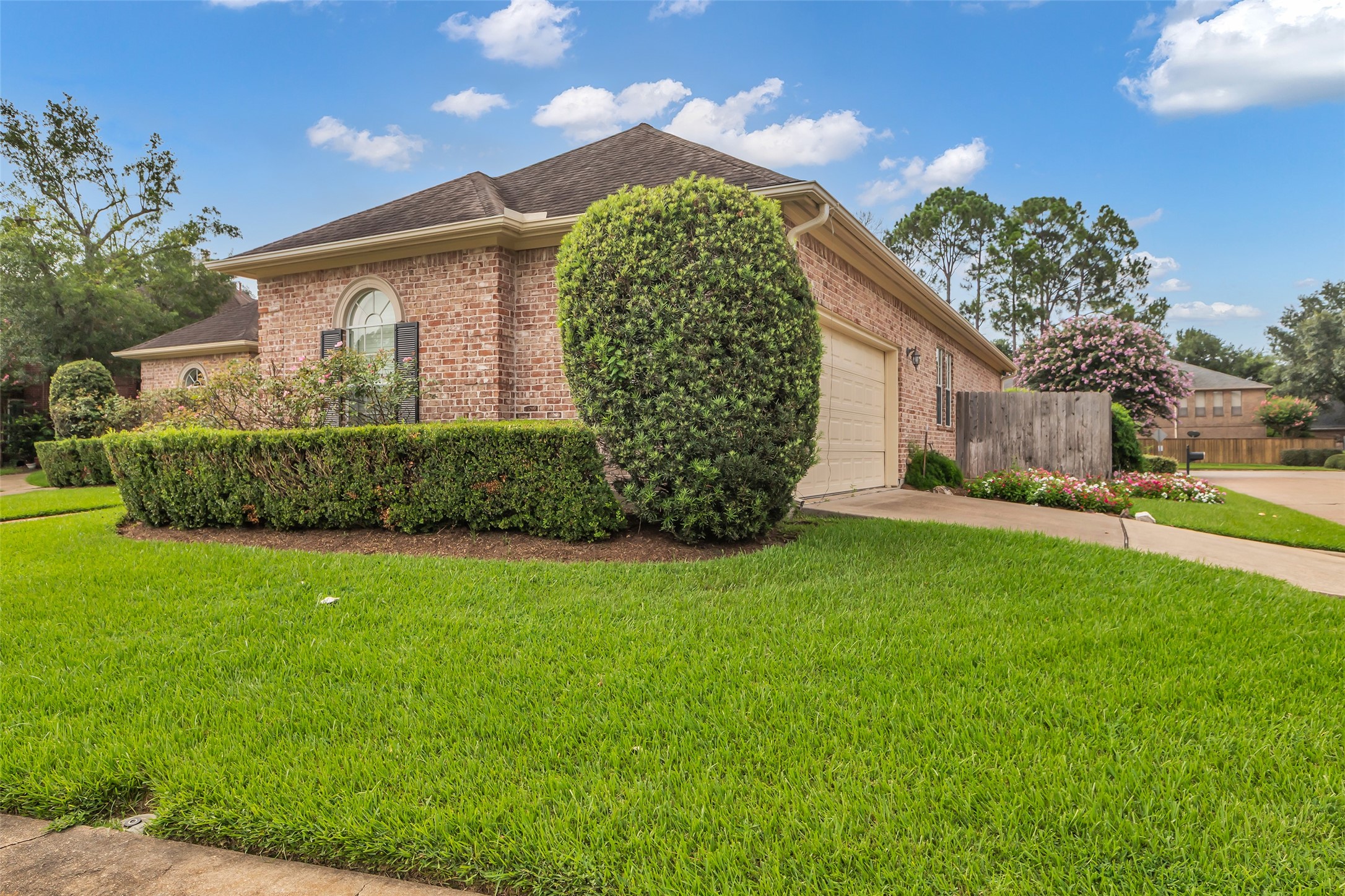 Houston, Texas, 77077, United States, 3 Bedrooms Bedrooms, ,3 BathroomsBathrooms,Residential,For Sale,1883260
