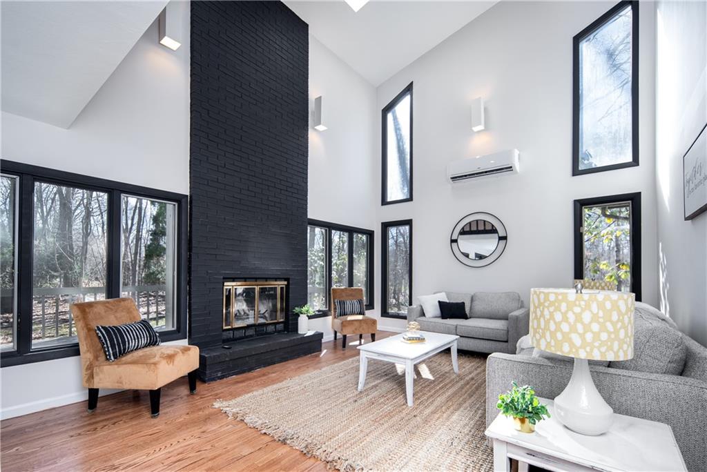 East Greenwich, Rhode Island, 02818, United States, 3 Bedrooms Bedrooms, ,3 BathroomsBathrooms,Residential,For Sale,1905846