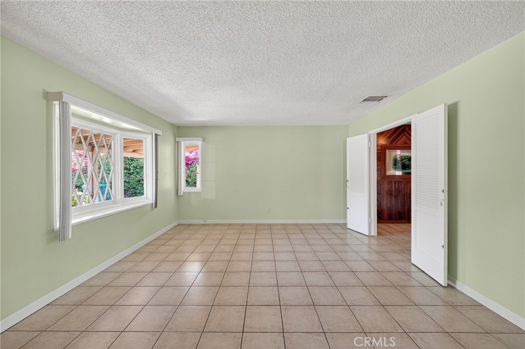 Glendora, California, 91741, United States, 2 Bedrooms Bedrooms, ,1 BathroomBathrooms,Residential,For Sale,2049163