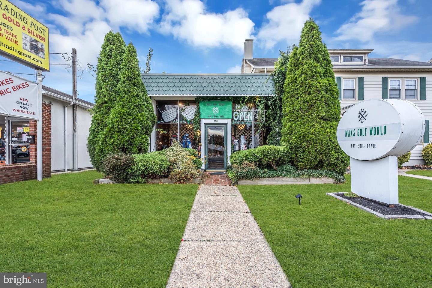 Audubon, New Jersey, 08106, United States, 4 Bedrooms Bedrooms, ,2 BathroomsBathrooms,Residential,For Sale,1989339