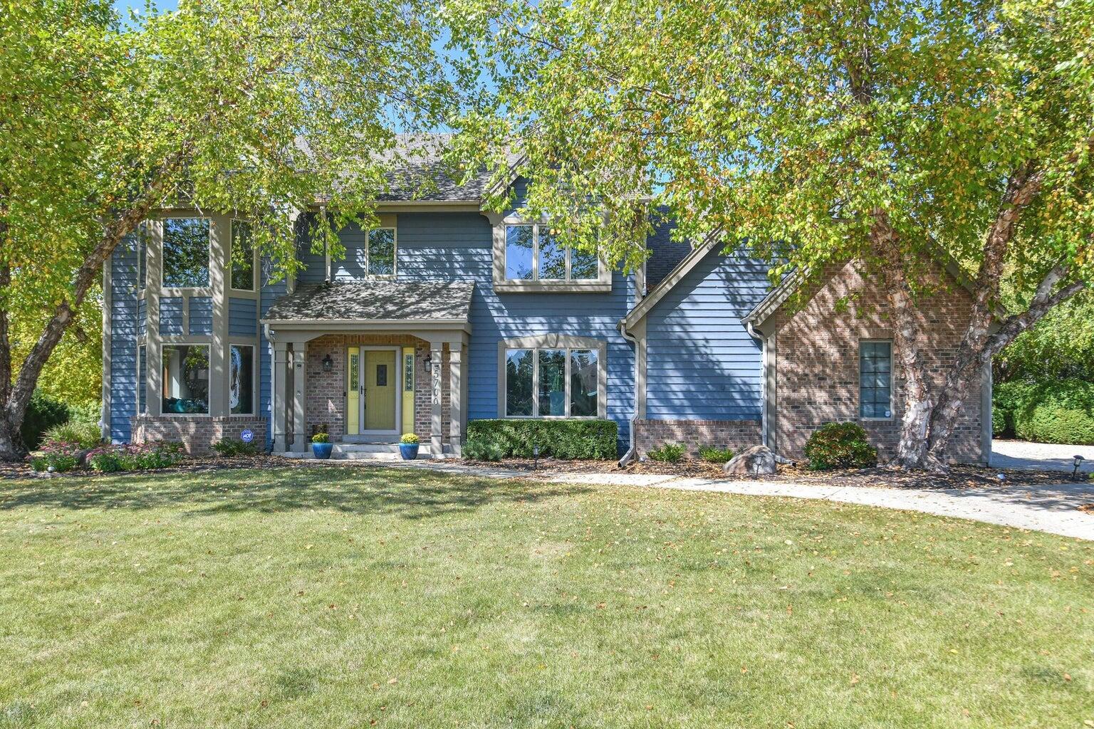 Mount Pleasant, Wisconsin, 53406, United States, 4 Bedrooms Bedrooms, ,3 BathroomsBathrooms,Residential,For Sale,1989473