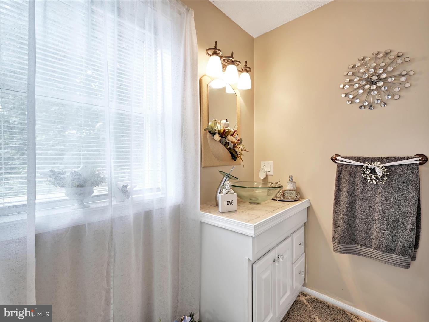 Manheim, Pennsylvania, 17545, United States, 7 Bedrooms Bedrooms, ,3 BathroomsBathrooms,Residential,For Sale,1991090