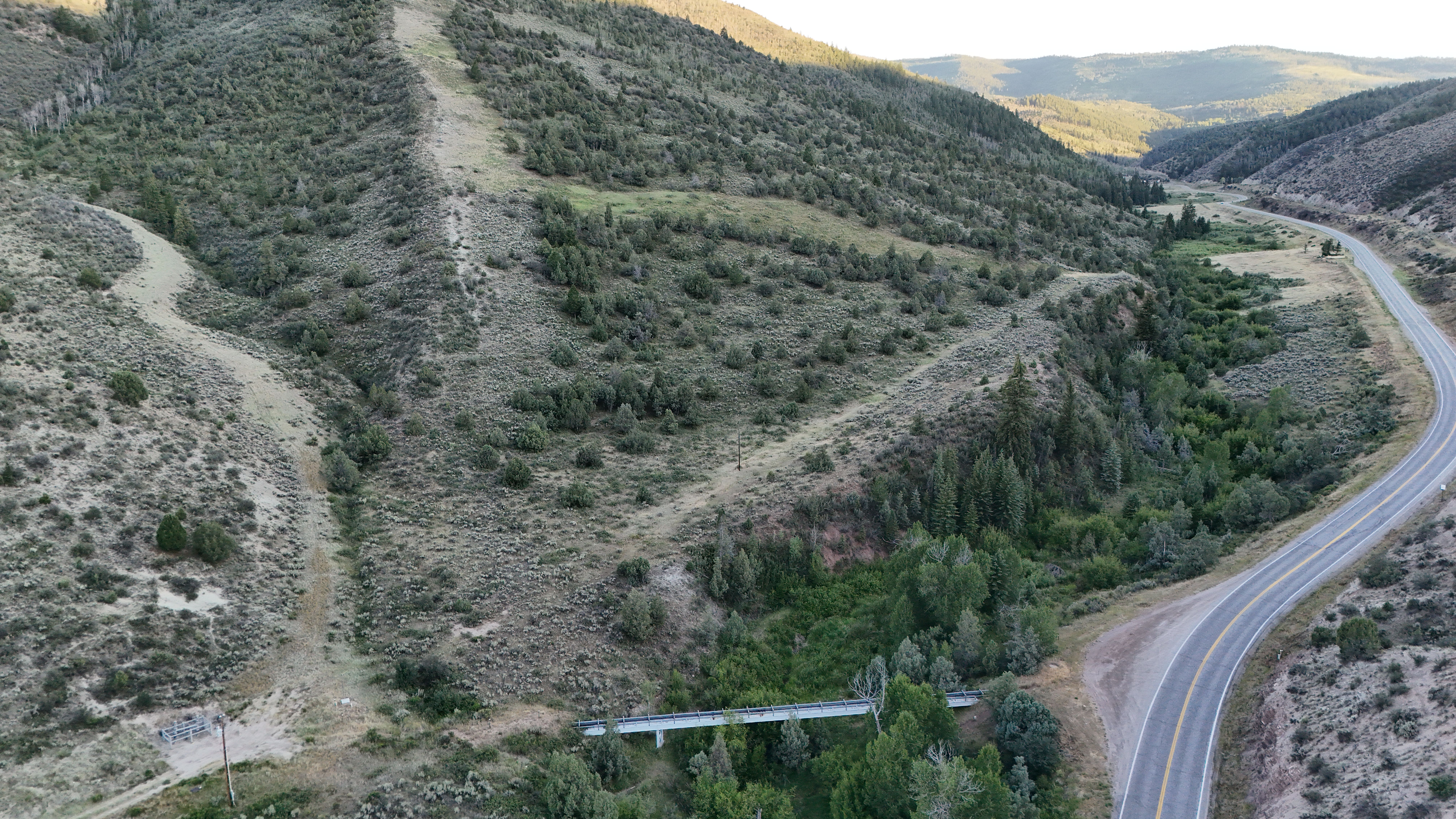  A Rare Opportunity to Own 74 Acres Overlooking the Eagle River Valley - 物件實景