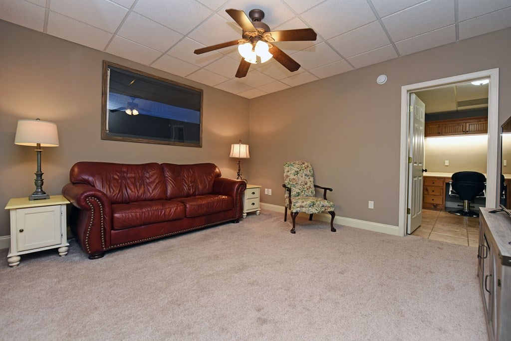 Hiawassee, Georgia, 30546, United States, 3 Bedrooms Bedrooms, ,4 BathroomsBathrooms,Residential,For Sale,1877027