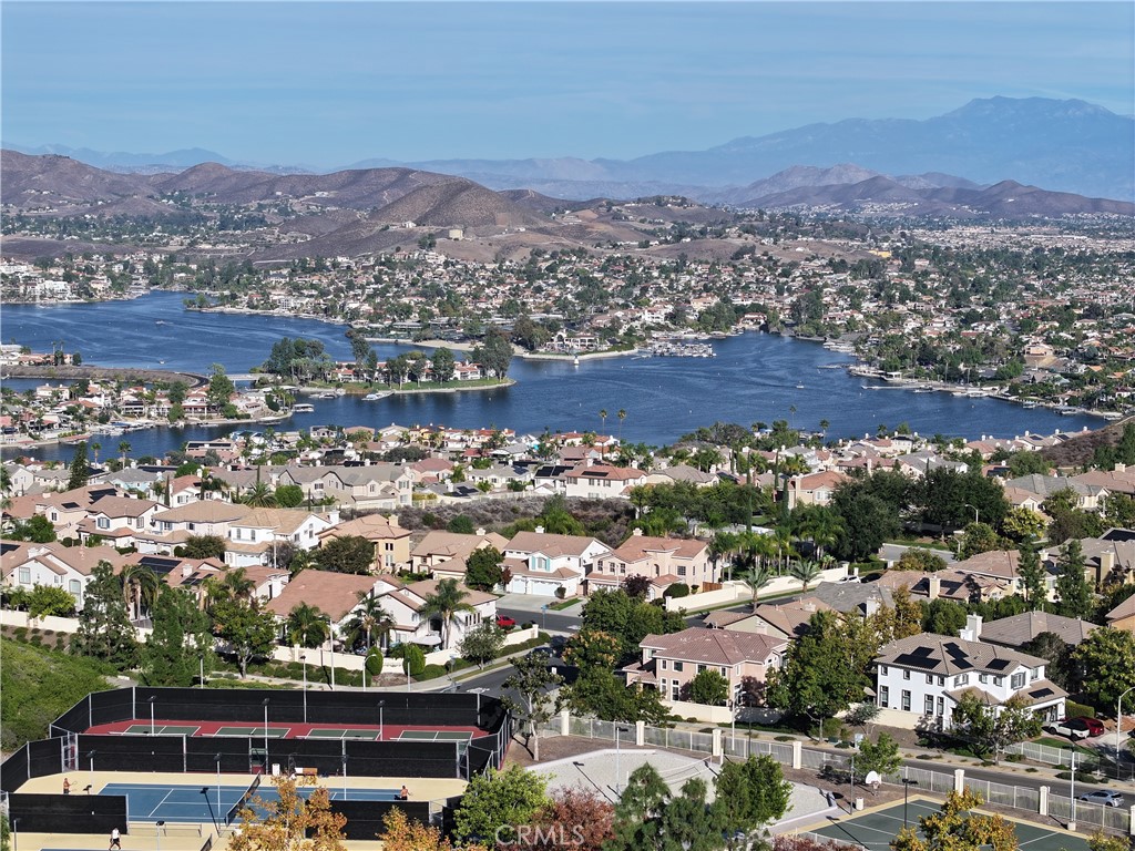 Lake Elsinore, California, 92532, United States, 4 Bedrooms Bedrooms, ,3 BathroomsBathrooms,Residential,For Sale,1988031