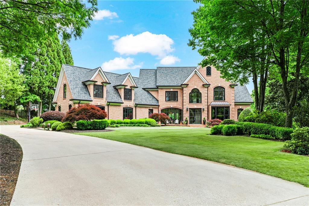 Suwanee, Georgia, 30024, United States, 5 Bedrooms Bedrooms, ,6 BathroomsBathrooms,Residential,For Sale,1822969