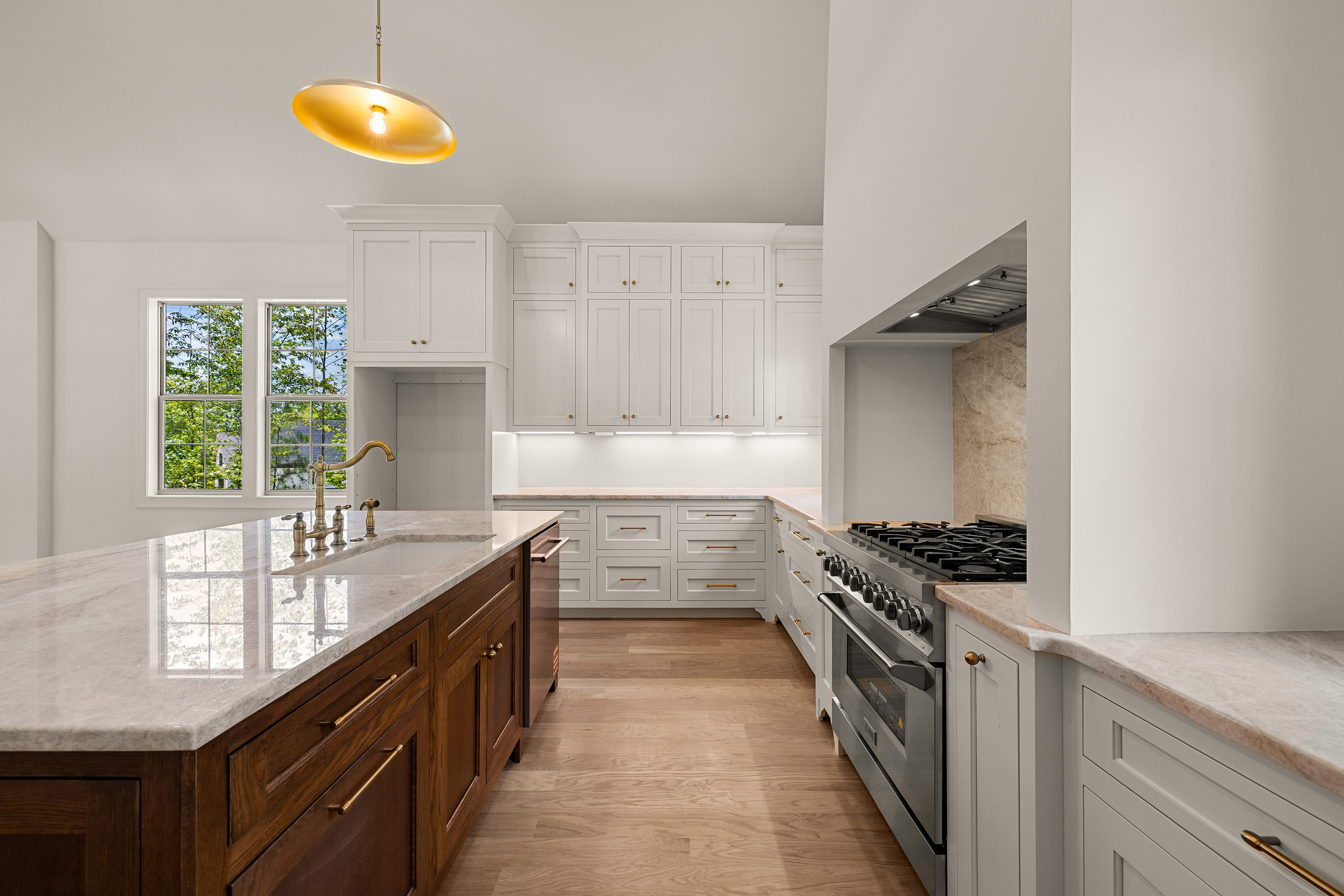  Beautiful New Construction With European Flair in Arbor Springs - 物件實景