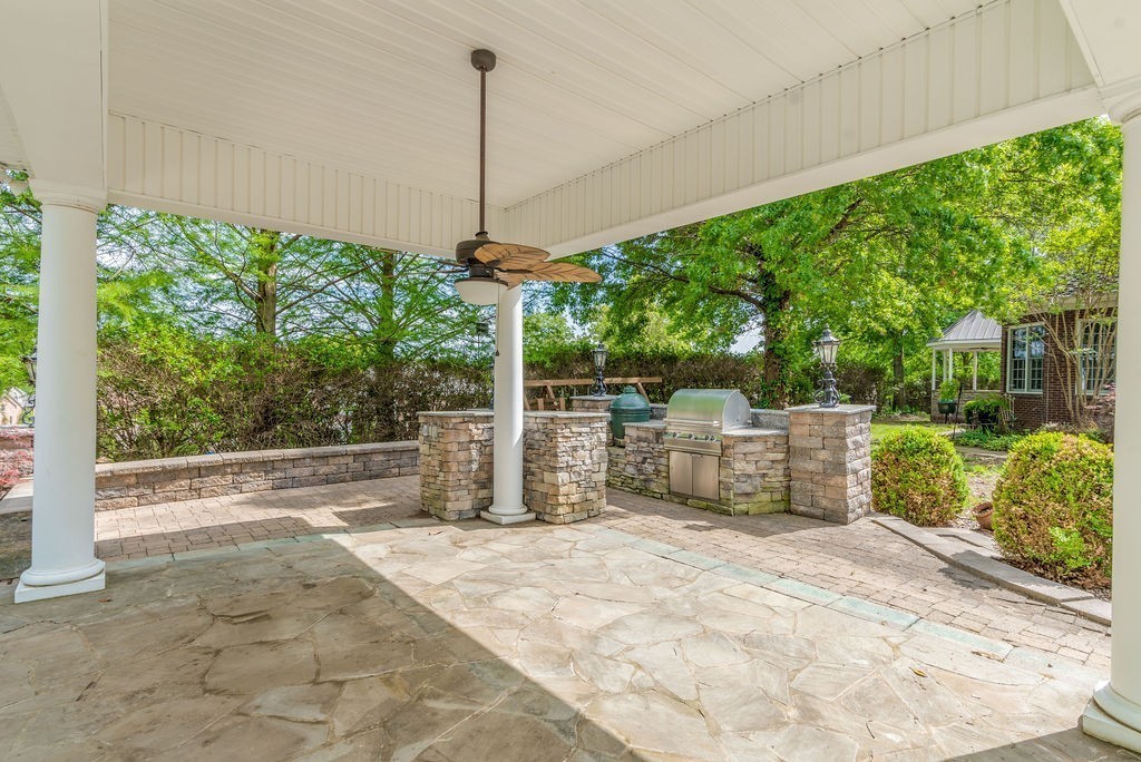 Clarksville, Tennessee, 37043, United States, 7 Bedrooms Bedrooms, ,7 BathroomsBathrooms,Residential,For Sale,1999210