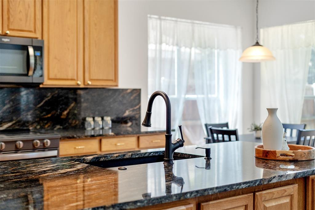 McKinney, Texas, 75072, United States, 5 Bedrooms Bedrooms, ,4 BathroomsBathrooms,Residential,For Sale,1987922