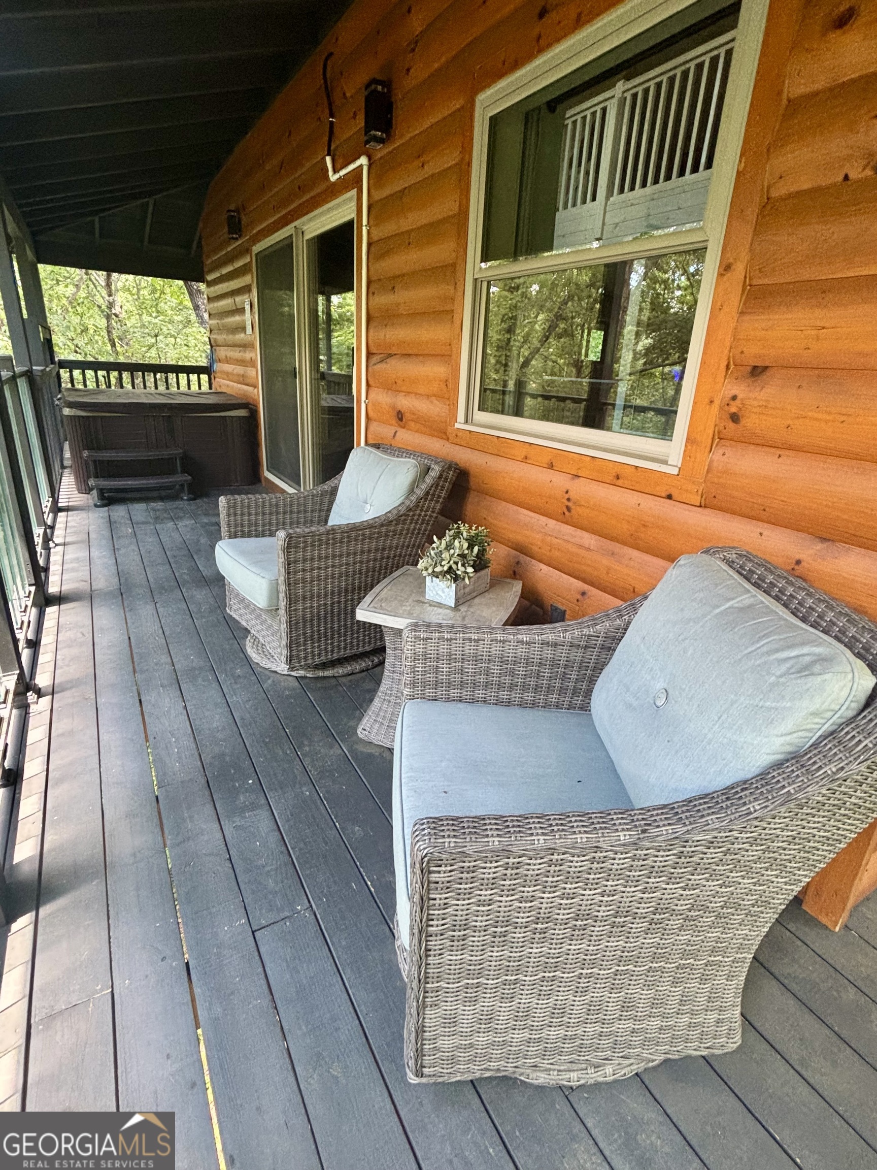 Cleveland, Georgia, 30528, United States, 1 Bedroom Bedrooms, ,1 BathroomBathrooms,Residential,For Sale,1864769