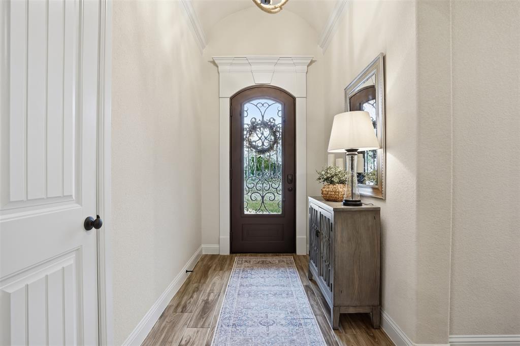 Granbury, Texas, 76048, United States, 4 Bedrooms Bedrooms, ,3 BathroomsBathrooms,Residential,For Sale,2001817